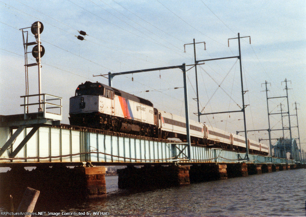 NJT F40PH-2 4126